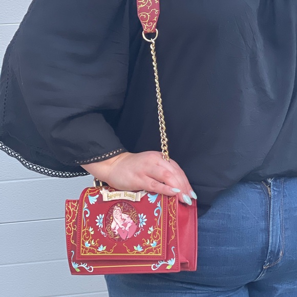 Sleeping Beauty Danielle Nicole Bag - Picture 3 of 3